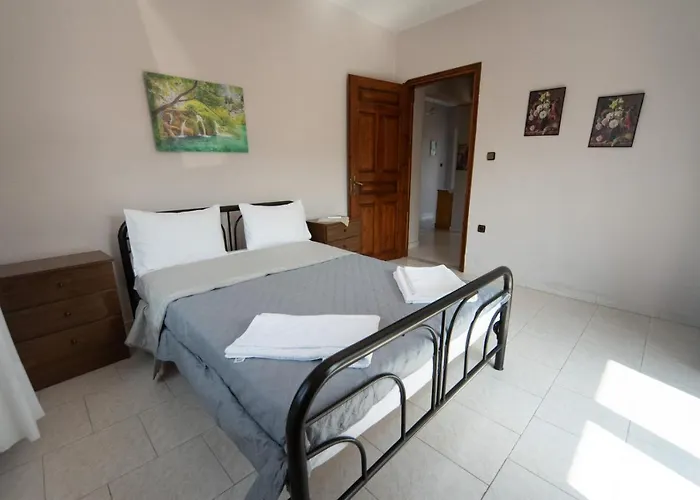 Ktima Aphroditi * Skála Kallirákhis